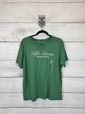 Grayson Threads Plus Size Green Manhattan Graphic Tee Size XXL